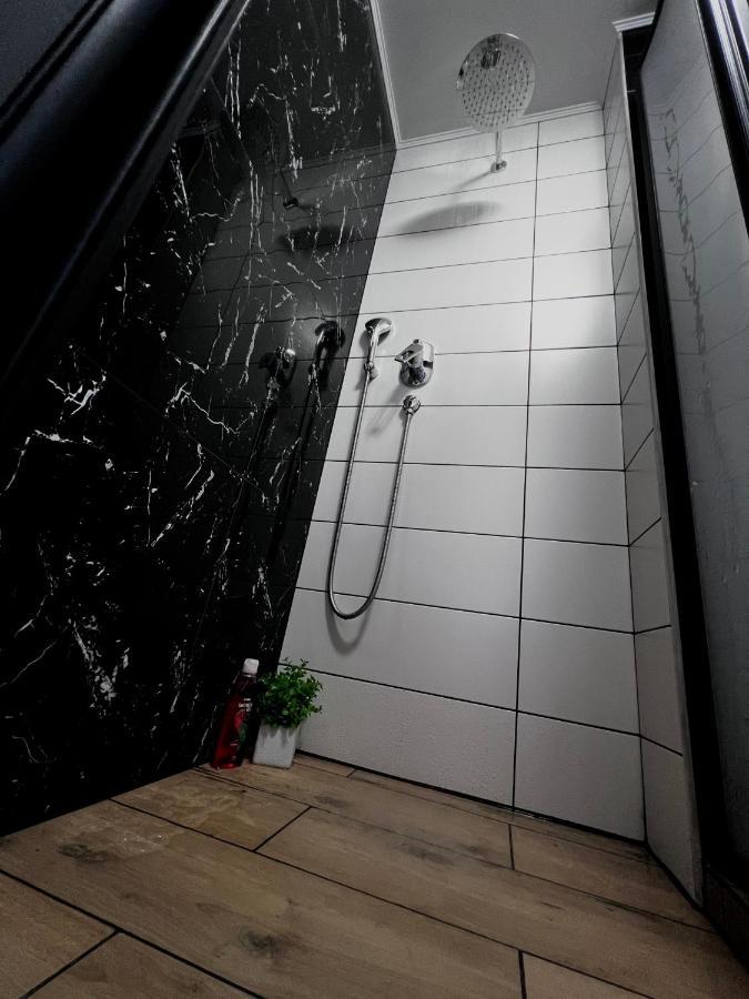 Apartment Sixkeys- Studiolebedinyy